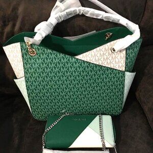 Last Set Michael Kors Jet Set Palm Shoulder Bag & Wallet - Retail $900